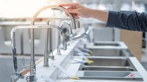 5 Kitchen Faucet Brands To Avoid & 9 Brands Plumbers Recommend