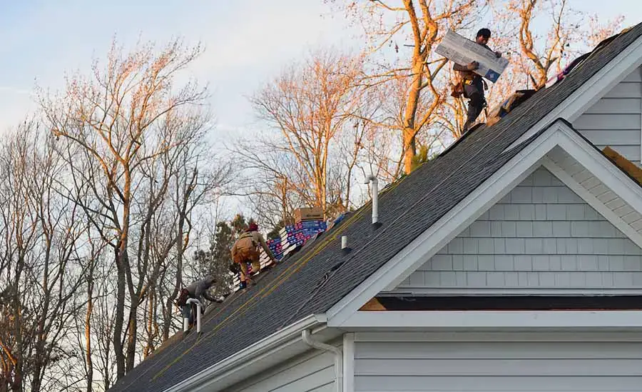 How to climb onto a roof without a ladder