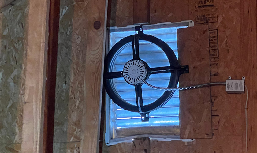 Best Solar Attic Fan in 2023: Solar Roof Vent Pros & Cons 5 gable attic fan